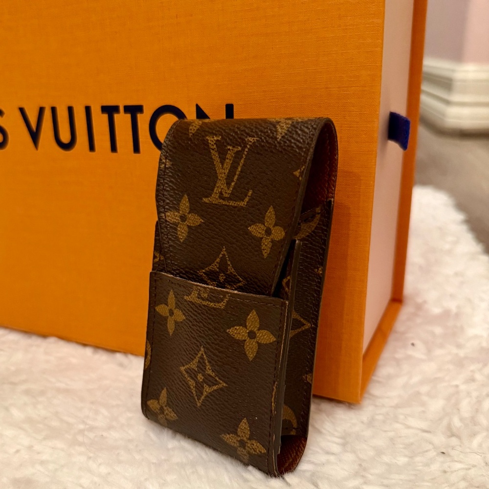 Louis Vuitton Case